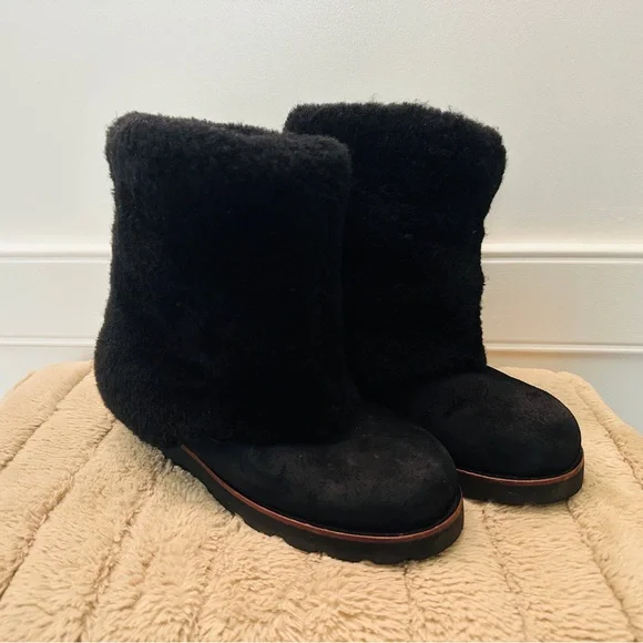 UGG Maylin 3220 Sheepskin Shearling Cuff Boots Black Size 8 - Picture 1 of 9